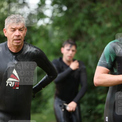 15.06.2025 - 7 Türme Triathlon Michael Strokosch http://msf.ph/oto/7967181 15.06.2025 12:21:45 Schwimmen 360, 386, 390, 409, 492, 534, 577, 578, 596, 623, 641, 664, 680 meine-sportfotos.de
