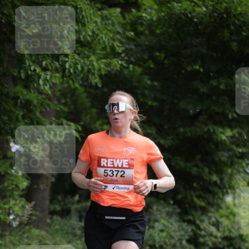 15.06.2025 - REWE Women's Run Jannik Wohlers http://msf.ph/oto/7967228 15.06.2025 10:02:15 Laufen 5372 meine-sportfotos.de