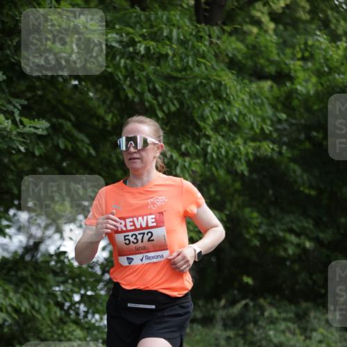 15.06.2025 - REWE Women's Run Jannik Wohlers http://msf.ph/oto/7967261 15.06.2025 10:02:16 Laufen 5372 meine-sportfotos.de