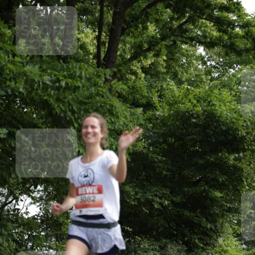 15.06.2025 - REWE Women's Run Jannik Wohlers http://msf.ph/oto/7967364 15.06.2025 10:02:23 Laufen 5082 meine-sportfotos.de