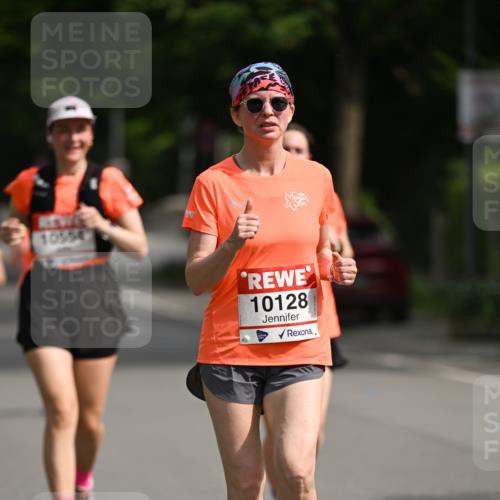 15.06.2025 - REWE Women's Run Dr. Thomas Lammeyer http://msf.ph/oto/7967430 15.06.2025 09:55:02 Laufen 10554, 10128 meine-sportfotos.de