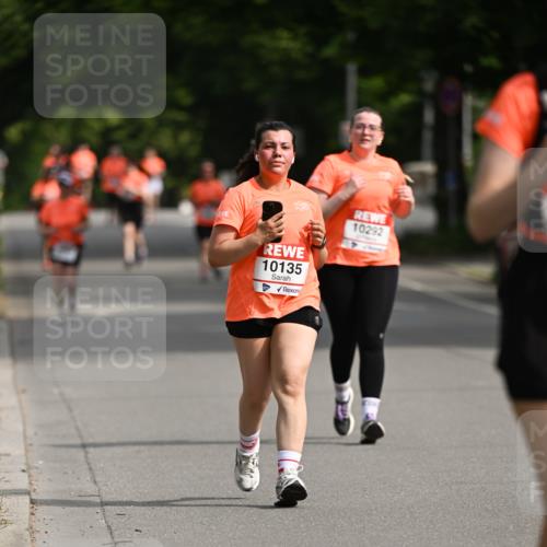 15.06.2025 - REWE Women's Run Dr. Thomas Lammeyer http://msf.ph/oto/7967463 15.06.2025 09:55:04 Laufen 10292, 10135 meine-sportfotos.de