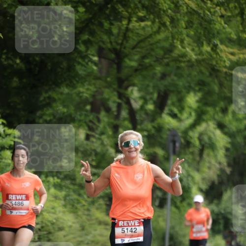 15.06.2025 - REWE Women's Run Jannik Wohlers http://msf.ph/oto/7967467 15.06.2025 10:02:39 Laufen 5486, 5142 meine-sportfotos.de