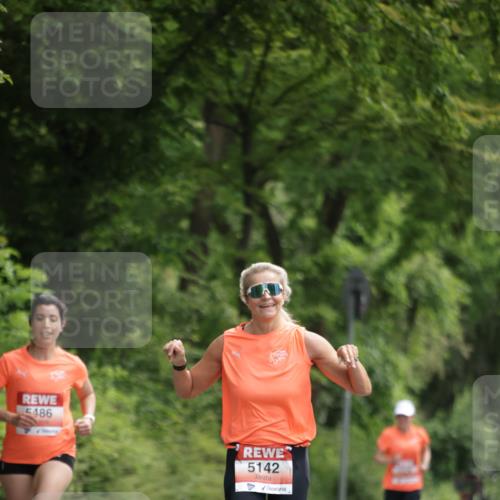 15.06.2025 - REWE Women's Run Jannik Wohlers http://msf.ph/oto/7967469 15.06.2025 10:02:39 Laufen 5486, 5142 meine-sportfotos.de