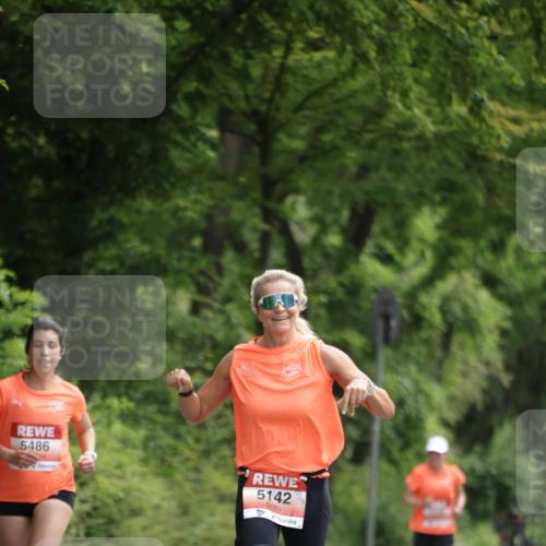 15.06.2025 - REWE Women's Run Jannik Wohlers http://msf.ph/oto/7967471 15.06.2025 10:02:40 Laufen 5486, 5142 meine-sportfotos.de