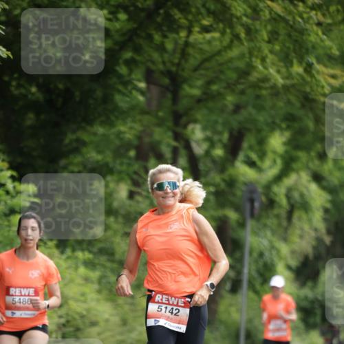 15.06.2025 - REWE Women's Run Jannik Wohlers http://msf.ph/oto/7967474 15.06.2025 10:02:40 Laufen 5488, 5142, 4 meine-sportfotos.de