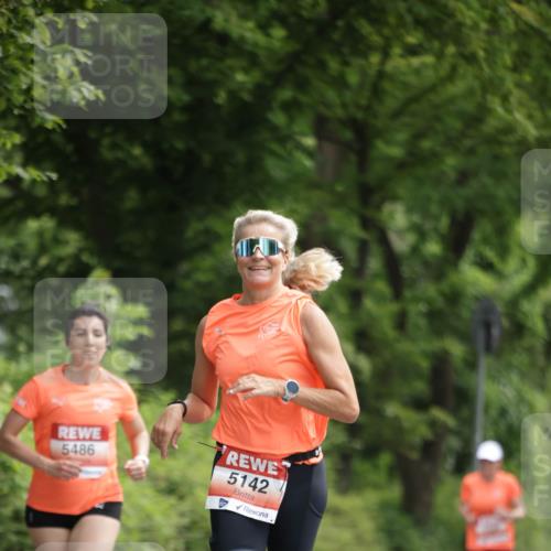 15.06.2025 - REWE Women's Run Jannik Wohlers http://msf.ph/oto/7967494 15.06.2025 10:02:40 Laufen 5486, 5142 meine-sportfotos.de