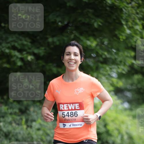 15.06.2025 - REWE Women's Run Jannik Wohlers http://msf.ph/oto/7967544 15.06.2025 10:02:43 Laufen 5486 meine-sportfotos.de