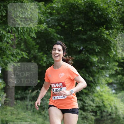 15.06.2025 - REWE Women's Run Jannik Wohlers http://msf.ph/oto/7967571 15.06.2025 10:02:44 Laufen 5486 meine-sportfotos.de