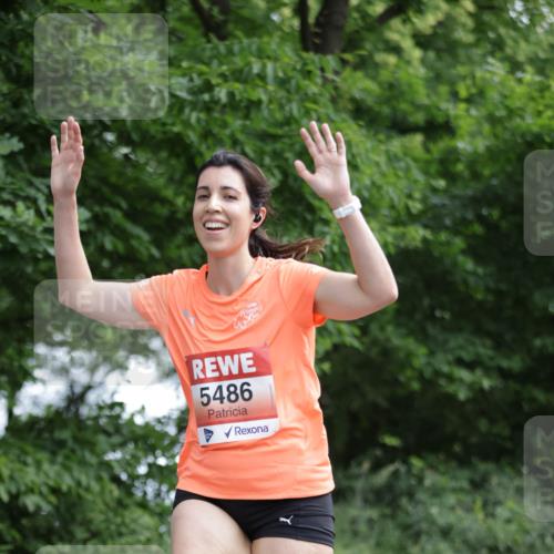 15.06.2025 - REWE Women's Run Jannik Wohlers http://msf.ph/oto/7967601 15.06.2025 10:02:45 Laufen 5486 meine-sportfotos.de