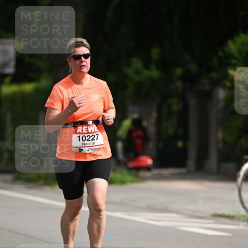 15.06.2025 - REWE Women's Run Dr. Thomas Lammeyer http://msf.ph/oto/7967663 15.06.2025 09:55:26 Laufen 73, 3, 10227 meine-sportfotos.de