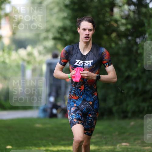 15.06.2025 - 7 Türme Triathlon Michael Strokosch http://msf.ph/oto/7967709 15.06.2025 12:52:20 Schwimmen 983 meine-sportfotos.de