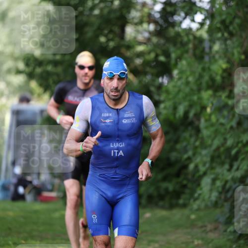15.06.2025 - 7 Türme Triathlon Michael Strokosch http://msf.ph/oto/7967773 15.06.2025 12:52:51 Schwimmen 840, 924, 1073, 1171 meine-sportfotos.de