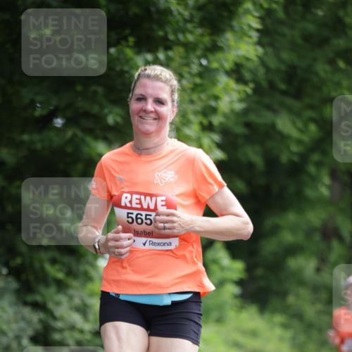 15.06.2025 - REWE Women's Run Jannik Wohlers http://msf.ph/oto/7967797 15.06.2025 10:02:56 Laufen 565 meine-sportfotos.de