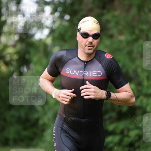 15.06.2025 - 7 Türme Triathlon Michael Strokosch http://msf.ph/oto/7967809 15.06.2025 12:52:54 Schwimmen 840, 924, 1073, 1171 meine-sportfotos.de