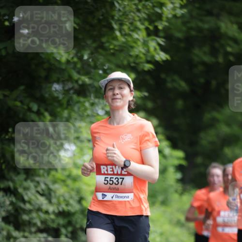 15.06.2025 - REWE Women's Run Jannik Wohlers http://msf.ph/oto/7967828 15.06.2025 10:02:59 Laufen 5537 meine-sportfotos.de