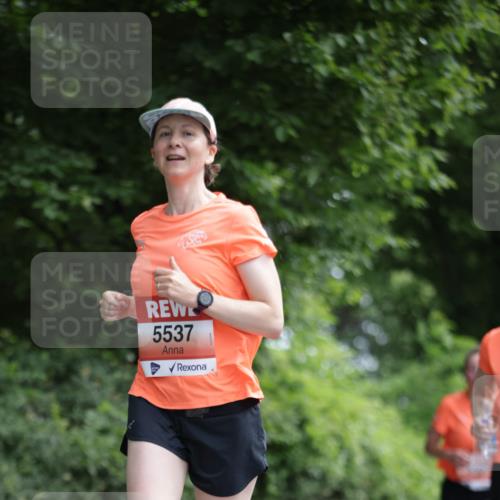 15.06.2025 - REWE Women's Run Jannik Wohlers http://msf.ph/oto/7967857 15.06.2025 10:02:59 Laufen 5537 meine-sportfotos.de