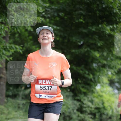 15.06.2025 - REWE Women's Run Jannik Wohlers http://msf.ph/oto/7967882 15.06.2025 10:03:00 Laufen 5537 meine-sportfotos.de