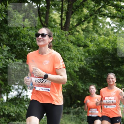 15.06.2025 - REWE Women's Run Jannik Wohlers http://msf.ph/oto/7967916 15.06.2025 10:03:02 Laufen 5327, 5607, 5201 meine-sportfotos.de