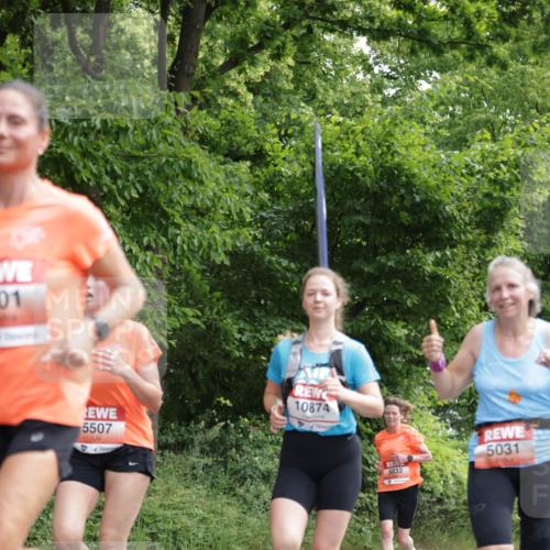 15.06.2025 - REWE Women's Run Jannik Wohlers http://msf.ph/oto/7967938 15.06.2025 10:03:03 Laufen 01, 5507, 10874, 5032, 5031 meine-sportfotos.de