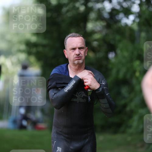 15.06.2025 - 7 Türme Triathlon Michael Strokosch http://msf.ph/oto/7967984 15.06.2025 12:53:50 Schwimmen 760, 862, 1072, 1133, 1156 meine-sportfotos.de