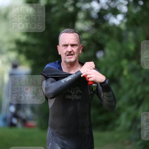 15.06.2025 - 7 Türme Triathlon Michael Strokosch http://msf.ph/oto/7967987 15.06.2025 12:53:50 Schwimmen 760, 862, 1072, 1133, 1156 meine-sportfotos.de