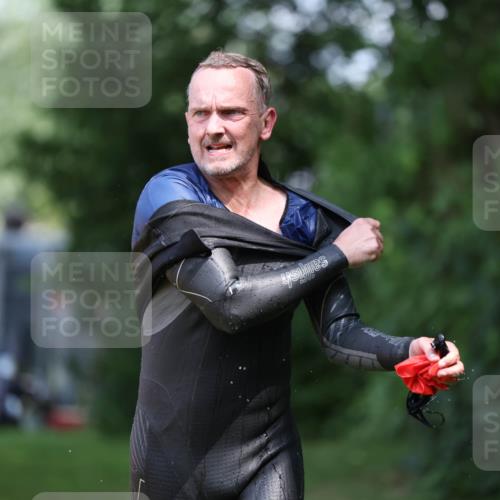 15.06.2025 - 7 Türme Triathlon Michael Strokosch http://msf.ph/oto/7967990 15.06.2025 12:53:51 Schwimmen 760, 862, 1072, 1133, 1156 meine-sportfotos.de