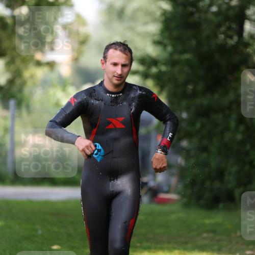 15.06.2025 - 7 Türme Triathlon Michael Strokosch http://msf.ph/oto/7968006 15.06.2025 12:53:52 Schwimmen 760, 862, 1072, 1133, 1156, 1181 meine-sportfotos.de