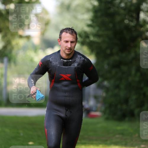 15.06.2025 - 7 Türme Triathlon Michael Strokosch http://msf.ph/oto/7968009 15.06.2025 12:53:53 Schwimmen 760, 862, 1072, 1133, 1156, 1181 meine-sportfotos.de