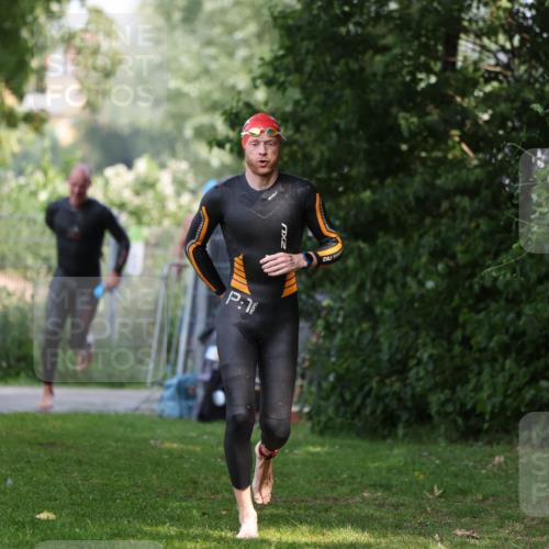 15.06.2025 - 7 Türme Triathlon Michael Strokosch http://msf.ph/oto/7968038 15.06.2025 12:54:01 Schwimmen 760, 862, 930, 990, 1045, 1133, 1181 meine-sportfotos.de