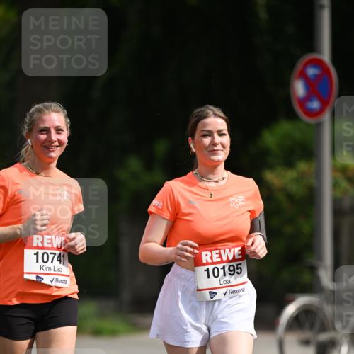 15.06.2025 - REWE Women's Run Dr. Thomas Lammeyer http://msf.ph/oto/7968039 15.06.2025 09:55:46 Laufen 10741, 10195 meine-sportfotos.de