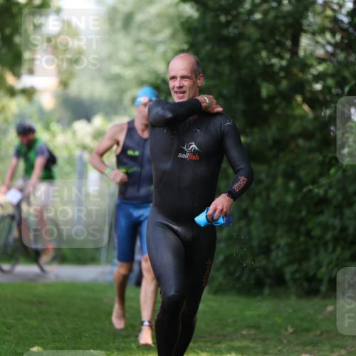 15.06.2025 - 7 Türme Triathlon Michael Strokosch http://msf.ph/oto/7968091 15.06.2025 12:54:06 Schwimmen 760, 862, 930, 978, 990, 996, 1016, 1045, 1181 meine-sportfotos.de