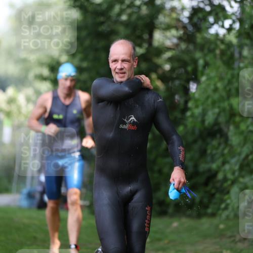 15.06.2025 - 7 Türme Triathlon Michael Strokosch http://msf.ph/oto/7968099 15.06.2025 12:54:06 Schwimmen 760, 862, 930, 978, 990, 996, 1016, 1045, 1181 meine-sportfotos.de