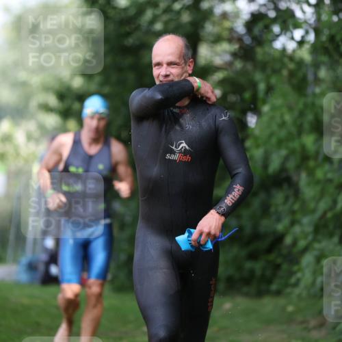 15.06.2025 - 7 Türme Triathlon Michael Strokosch http://msf.ph/oto/7968103 15.06.2025 12:54:06 Schwimmen 760, 862, 930, 978, 990, 996, 1016, 1045, 1181 meine-sportfotos.de