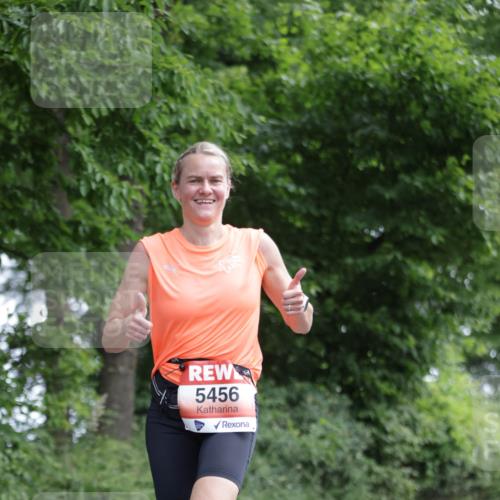 15.06.2025 - REWE Women's Run Jannik Wohlers http://msf.ph/oto/7968129 15.06.2025 10:03:15 Laufen 5456 meine-sportfotos.de