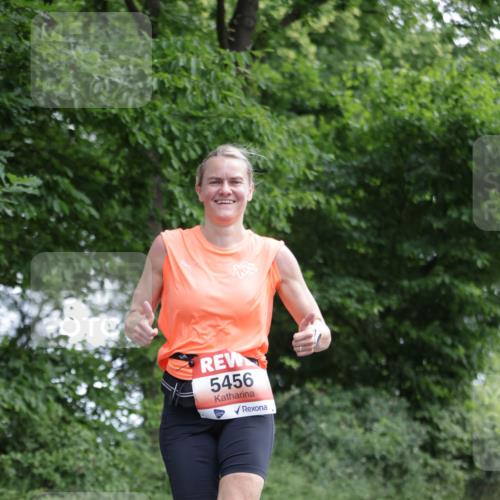 15.06.2025 - REWE Women's Run Jannik Wohlers http://msf.ph/oto/7968142 15.06.2025 10:03:15 Laufen 5456 meine-sportfotos.de