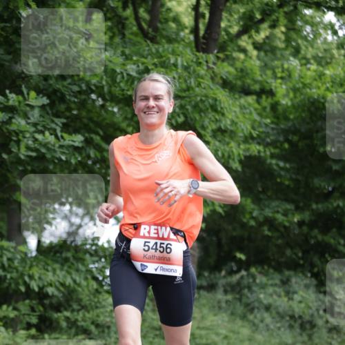 15.06.2025 - REWE Women's Run Jannik Wohlers http://msf.ph/oto/7968149 15.06.2025 10:03:15 Laufen 5456 meine-sportfotos.de