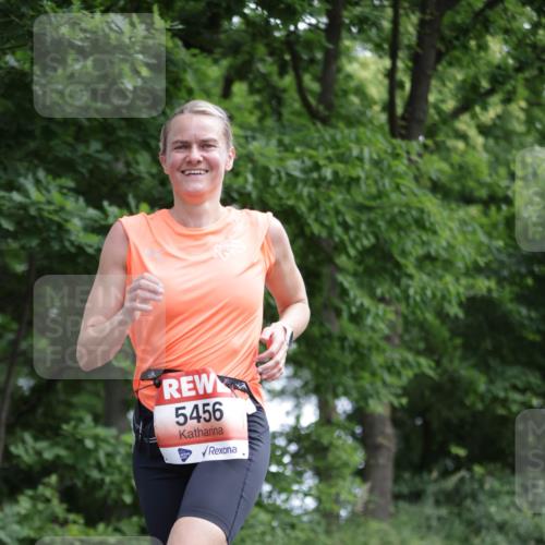 15.06.2025 - REWE Women's Run Jannik Wohlers http://msf.ph/oto/7968166 15.06.2025 10:03:15 Laufen 5456 meine-sportfotos.de