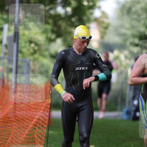 15.06.2025 - 7 Türme Triathlon Michael Strokosch http://msf.ph/oto/7968181 15.06.2025 12:54:17 Schwimmen 707, 734, 760, 802, 930, 978, 990, 996, 1016, 1045, 1181 meine-sportfotos.de