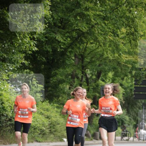 15.06.2025 - REWE Women's Run Jannik Wohlers http://msf.ph/oto/7968184 15.06.2025 10:03:19 Laufen 5513, 2, 5335, 5334 meine-sportfotos.de