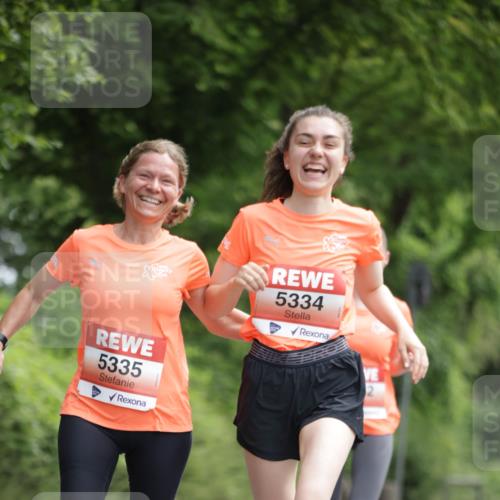 15.06.2025 - REWE Women's Run Jannik Wohlers http://msf.ph/oto/7968208 15.06.2025 10:03:21 Laufen 5335, 240, 5334 meine-sportfotos.de