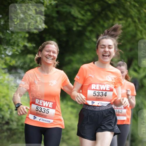 15.06.2025 - REWE Women's Run Jannik Wohlers http://msf.ph/oto/7968217 15.06.2025 10:03:21 Laufen 5335, 5334, 162 meine-sportfotos.de