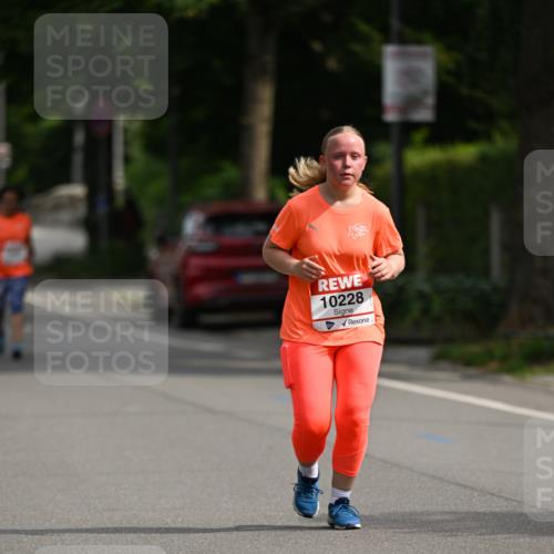 15.06.2025 - REWE Women's Run Dr. Thomas Lammeyer http://msf.ph/oto/7968228 15.06.2025 09:55:59 Laufen 1, 10228 meine-sportfotos.de