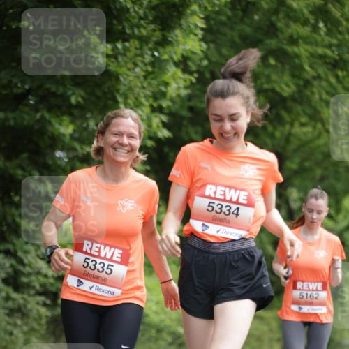 15.06.2025 - REWE Women's Run Jannik Wohlers http://msf.ph/oto/7968239 15.06.2025 10:03:22 Laufen 5335, 5334, 5162 meine-sportfotos.de