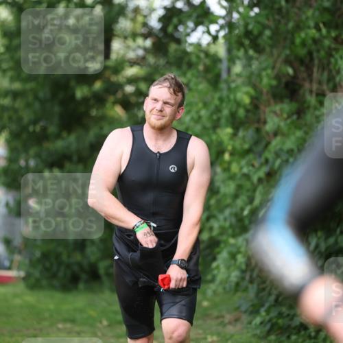 15.06.2025 - 7 Türme Triathlon Michael Strokosch http://msf.ph/oto/7968242 15.06.2025 12:54:24 Schwimmen 707, 734, 802, 930, 978, 990, 996, 998, 1006, 1016, 1045, 1104, 1105 meine-sportfotos.de