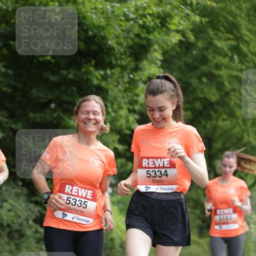 15.06.2025 - REWE Women's Run Jannik Wohlers http://msf.ph/oto/7968249 15.06.2025 10:03:22 Laufen 5335, 5334, 5162 meine-sportfotos.de