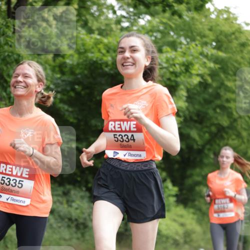 15.06.2025 - REWE Women's Run Jannik Wohlers http://msf.ph/oto/7968277 15.06.2025 10:03:23 Laufen 5335, 5334, 5162 meine-sportfotos.de