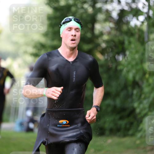 15.06.2025 - 7 Türme Triathlon Michael Strokosch http://msf.ph/oto/7968285 15.06.2025 12:54:28 Schwimmen 707, 734, 740, 802, 930, 978, 990, 996, 998, 1006, 1016, 1104, 1105 meine-sportfotos.de