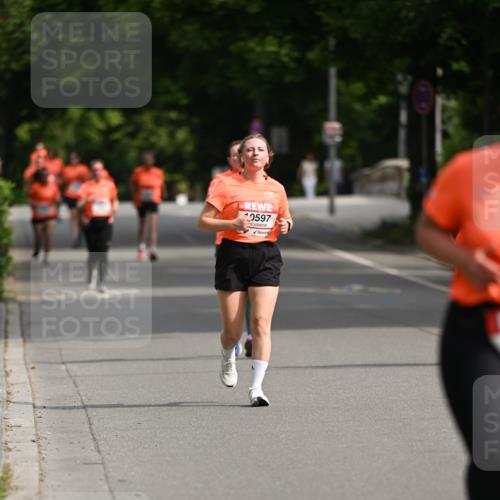 15.06.2025 - REWE Women's Run Dr. Thomas Lammeyer http://msf.ph/oto/7968312 15.06.2025 09:56:04 Laufen 0597 meine-sportfotos.de