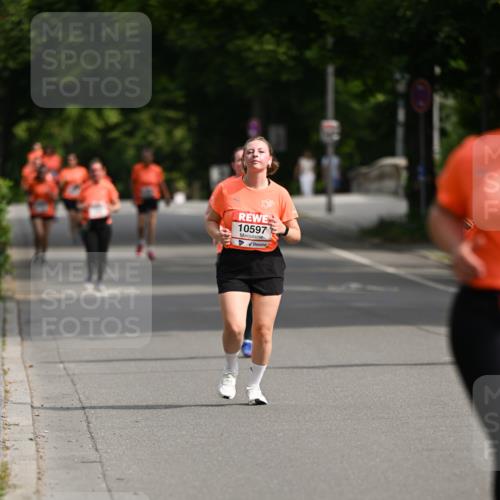 15.06.2025 - REWE Women's Run Dr. Thomas Lammeyer http://msf.ph/oto/7968314 15.06.2025 09:56:04 Laufen 10597 meine-sportfotos.de